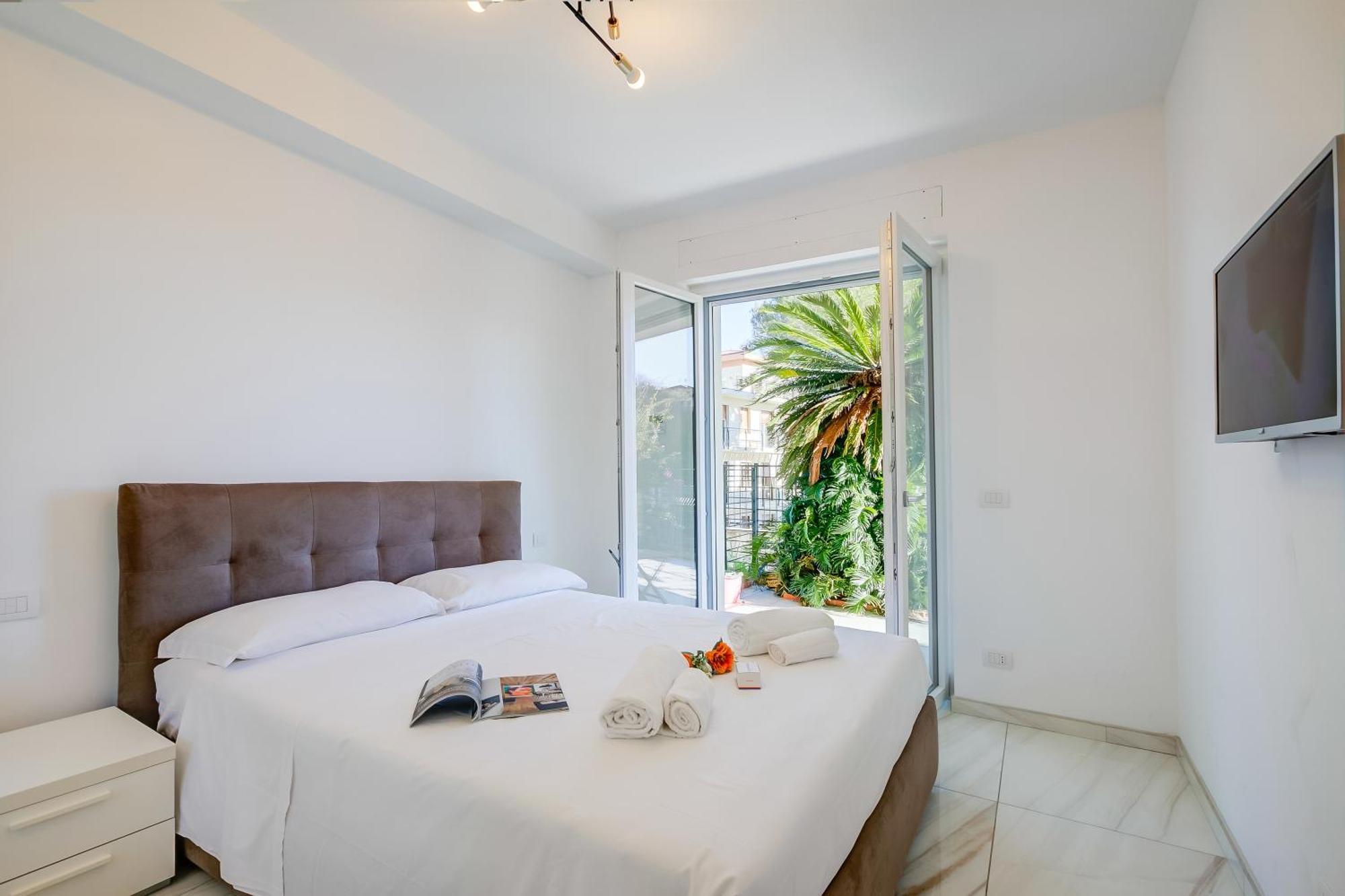 Beachy Vibes- 900M From The Beach - Happy Rentals Andora Exterior photo